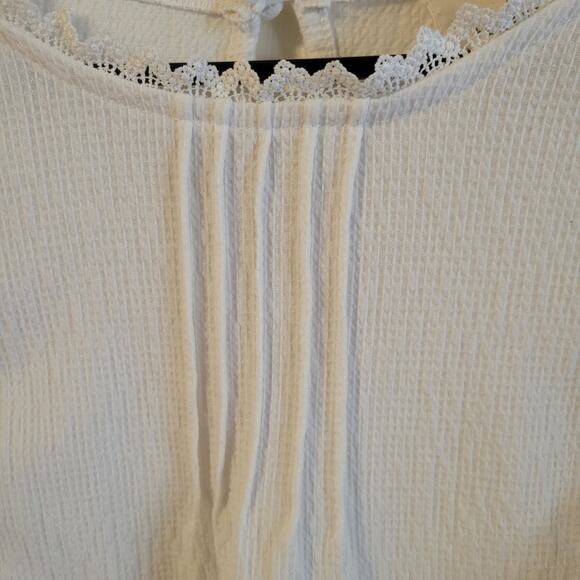 Flower & Feather Women's 2XL White Lace Blouse Top Boho Short Sleeve - Picture 3 of 8